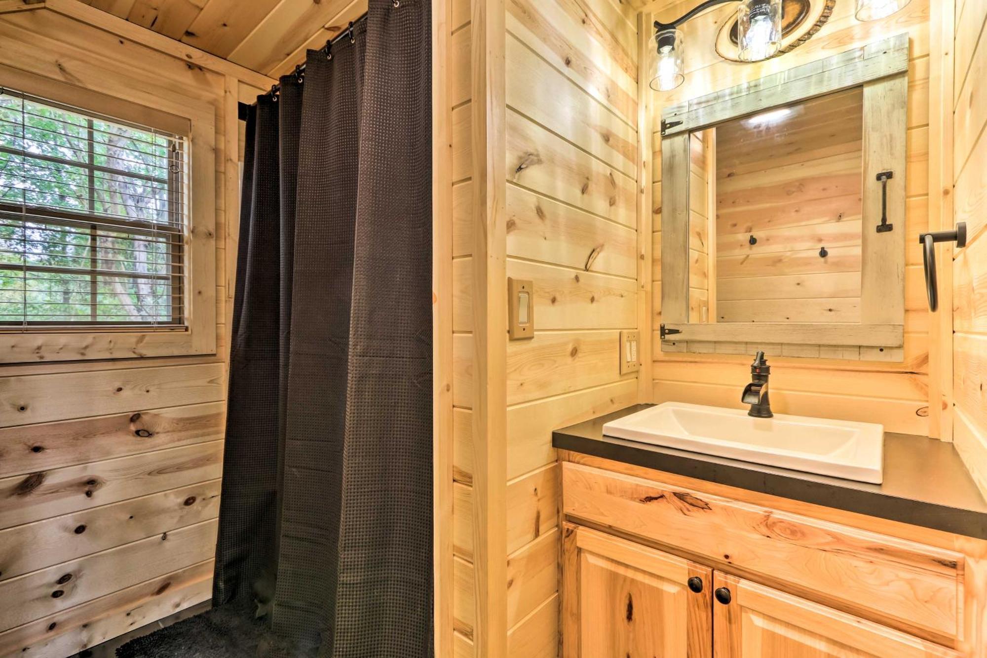 Idyllic Cabin In The Heart Of Hocking Hills Rockbridge Esterno foto